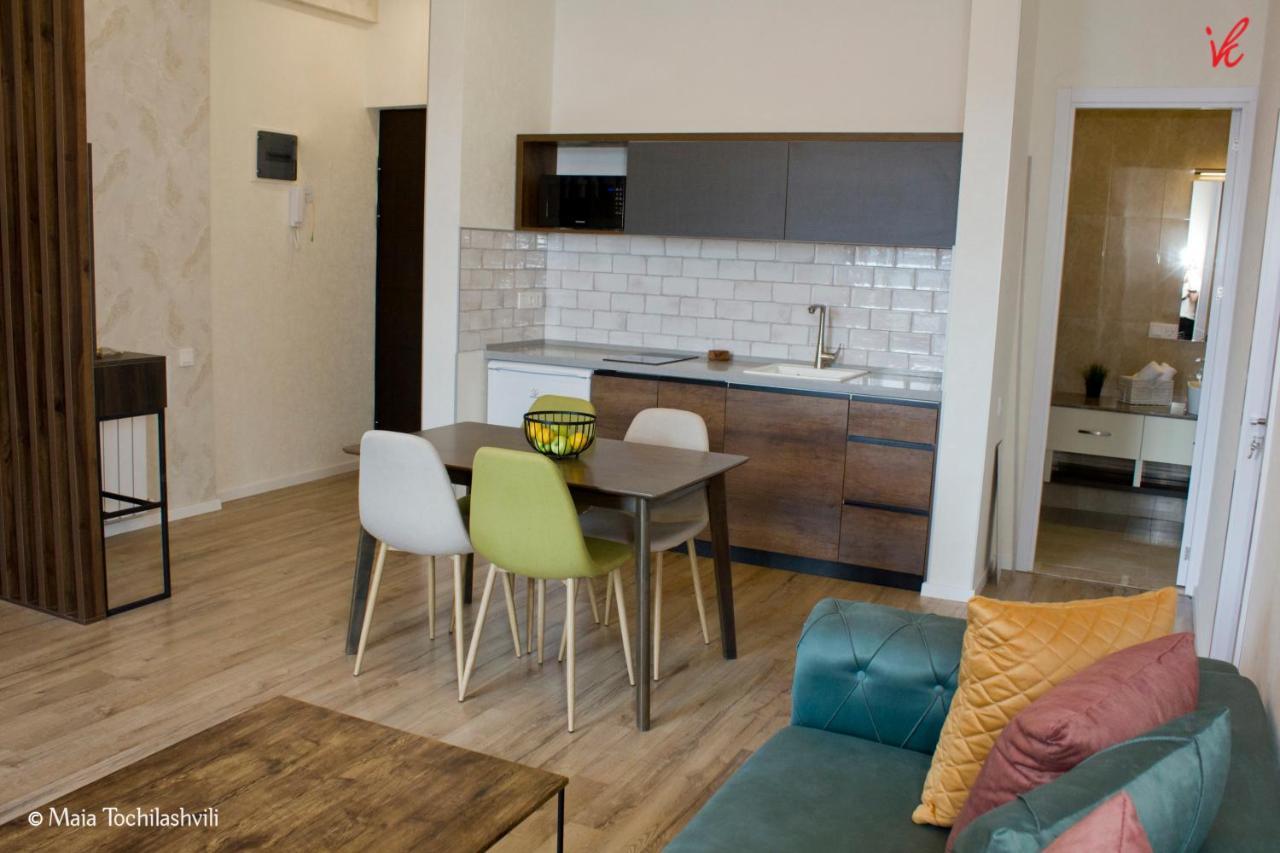 Aura Sameba, Luxury Apartment Tbilisi Buitenkant foto