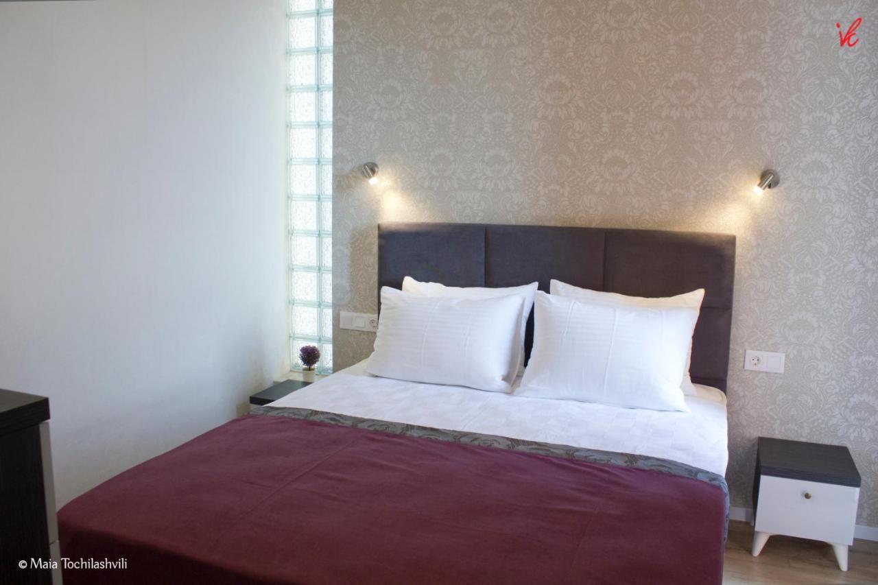 Aura Sameba, Luxury Apartment Tbilisi Buitenkant foto